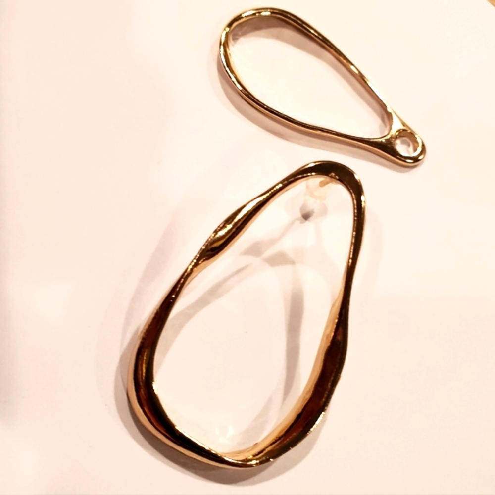 Gold teardrop front and back earrings; nwot - Picture 7 of 7